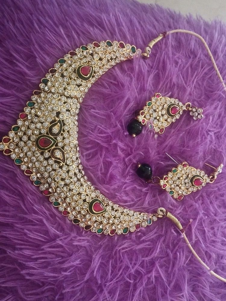 Polish Intact, Beautiful Necklace With Earrings