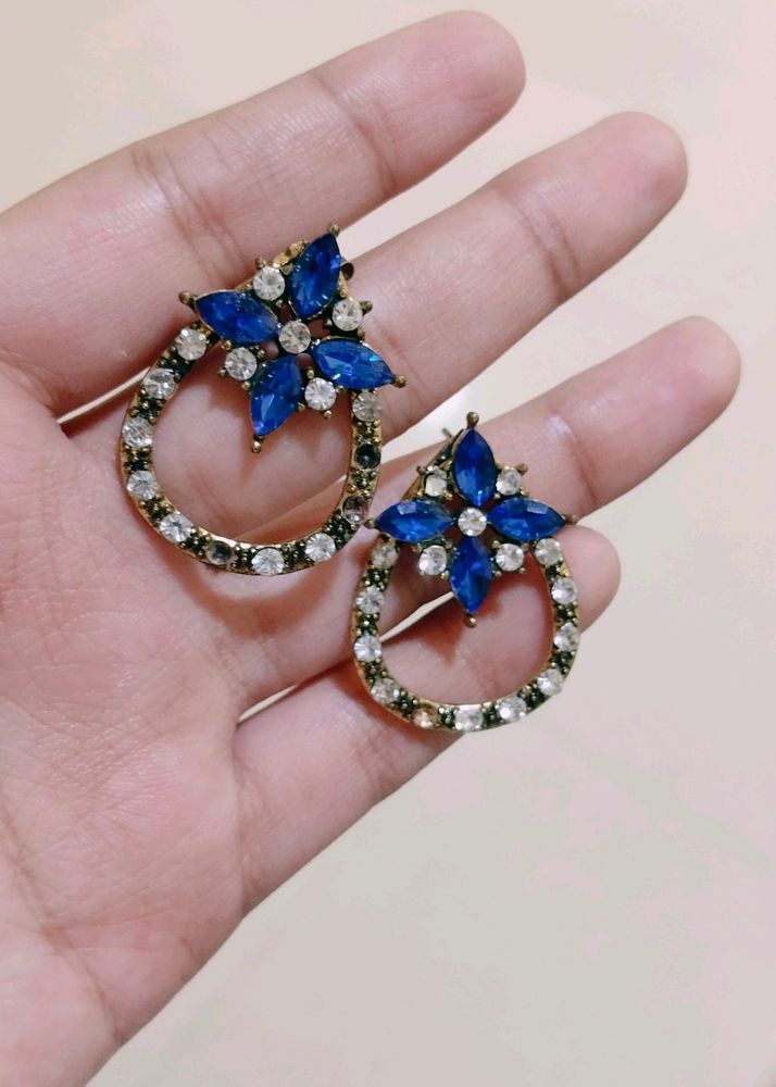 Pretty Bluee Earrings! 💙