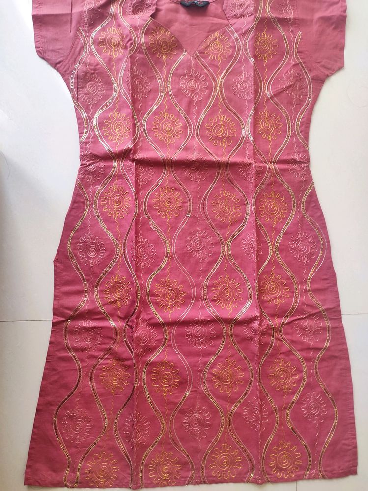 Embroidered Ladies Kurta