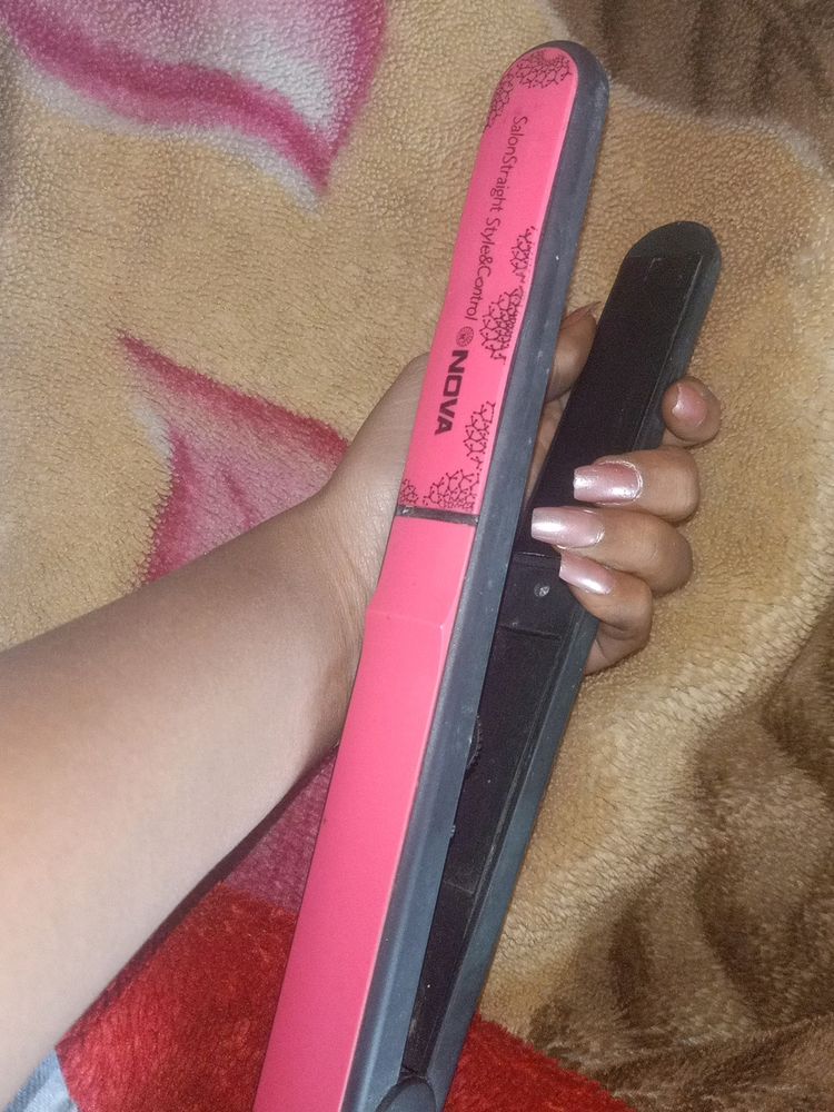 NOVA HAIR STRAIGHTENER