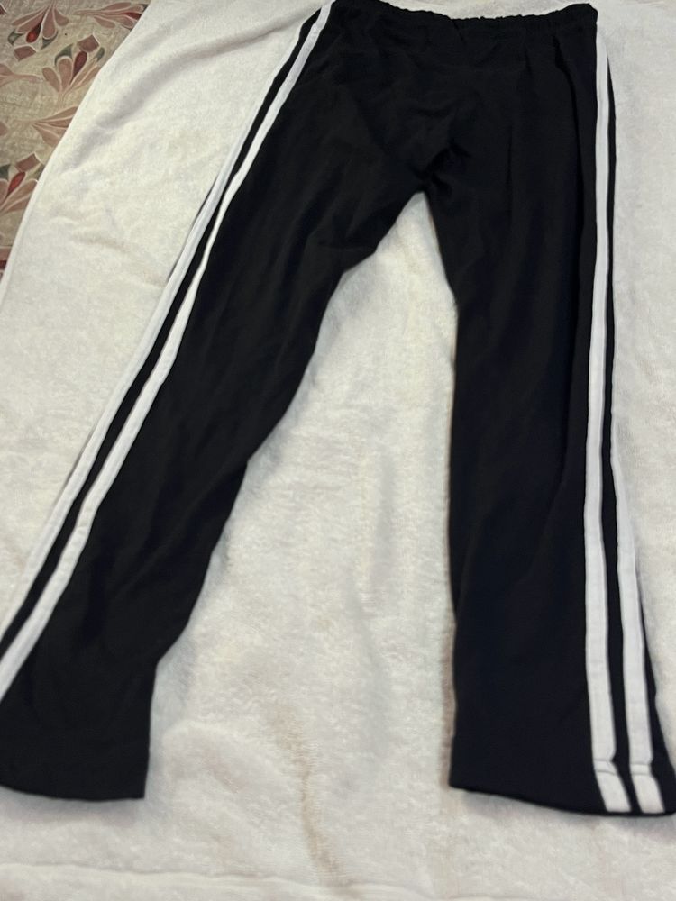 Black With White Strip Line Lower