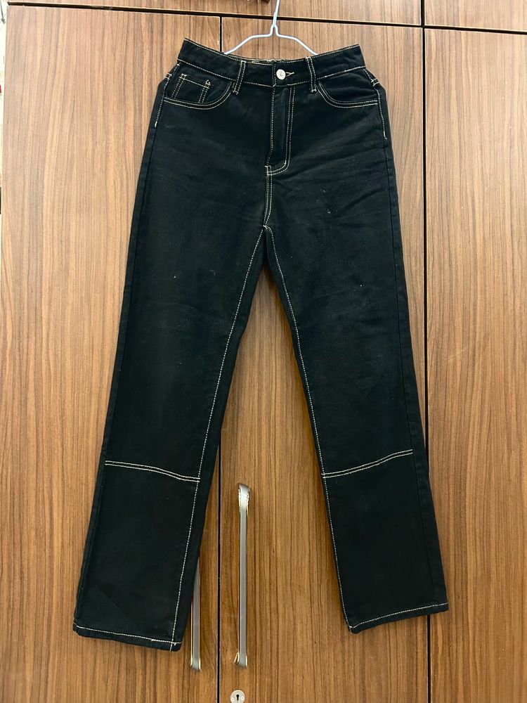 Black Jeans With Thread Detail Work