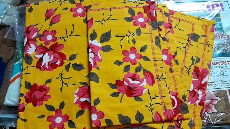 New Floral Double Bedsheet With 2 Pillow Covers