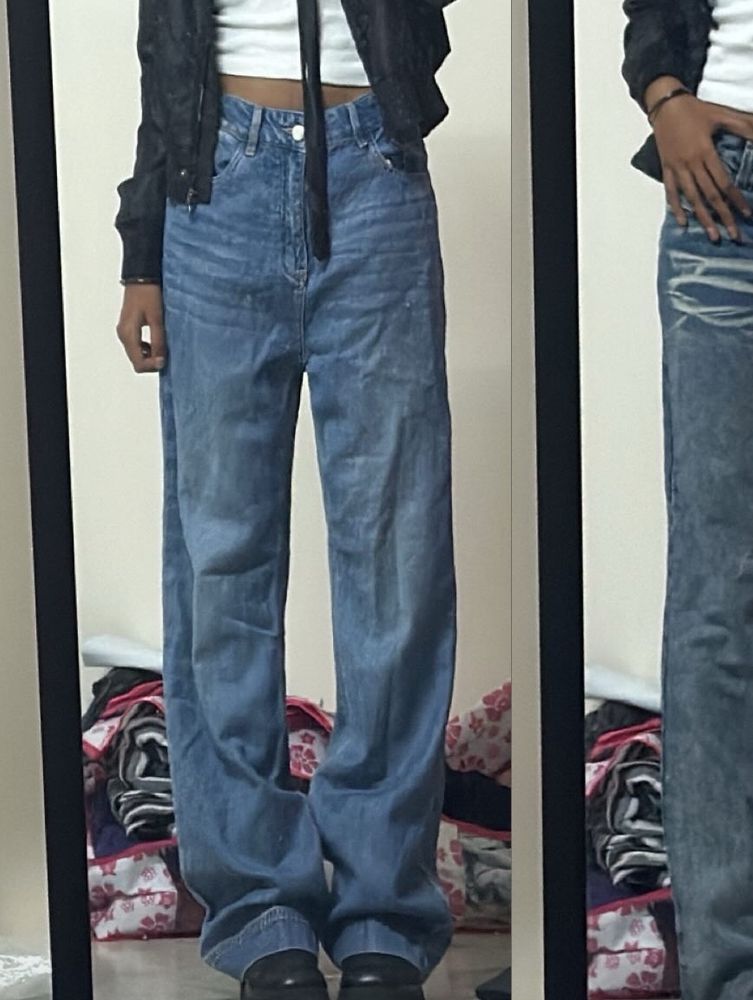 straight/baggy jeans