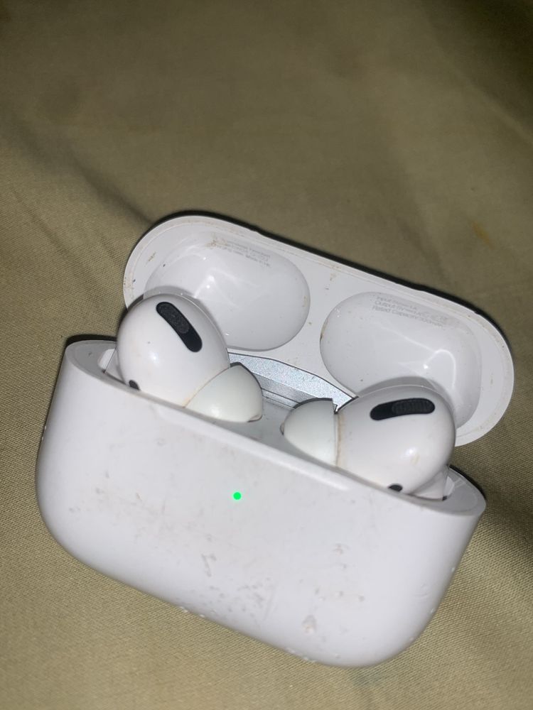 APPLLEE AIRPODS PRO MASTER COPY