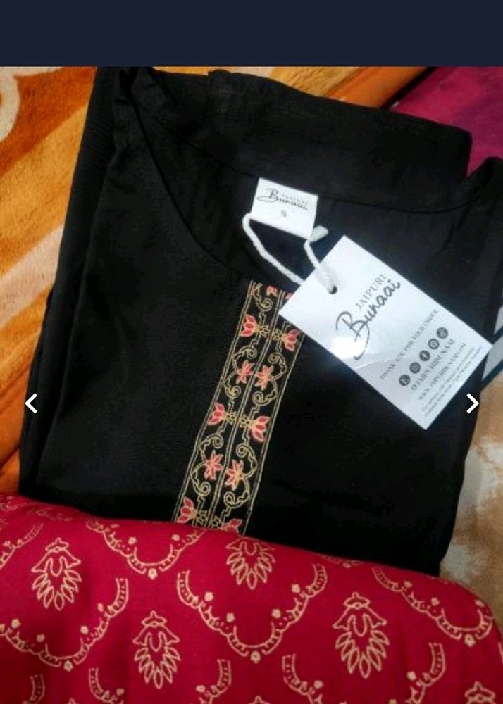 Bunai Branded Black Kurta Set With Red Dupatta