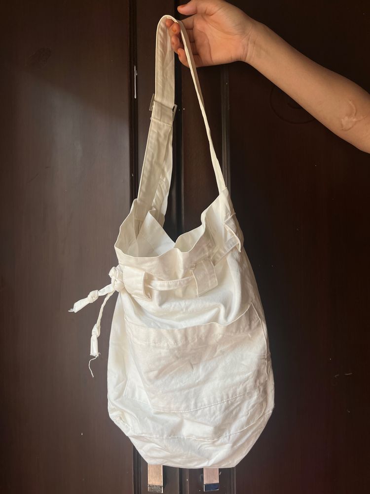 White Canvas Shoulder/crossbody Bag