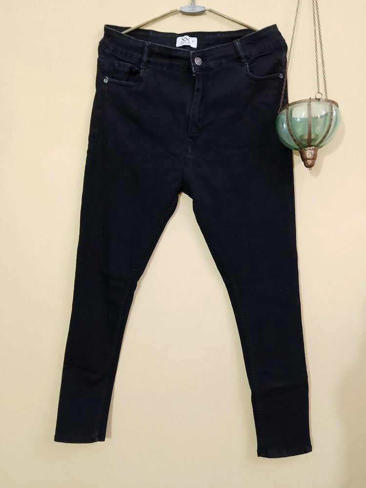 Black Comfortable Jeans