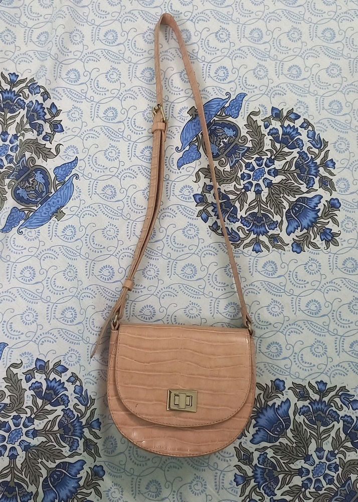 MAX Sling Bag Like New