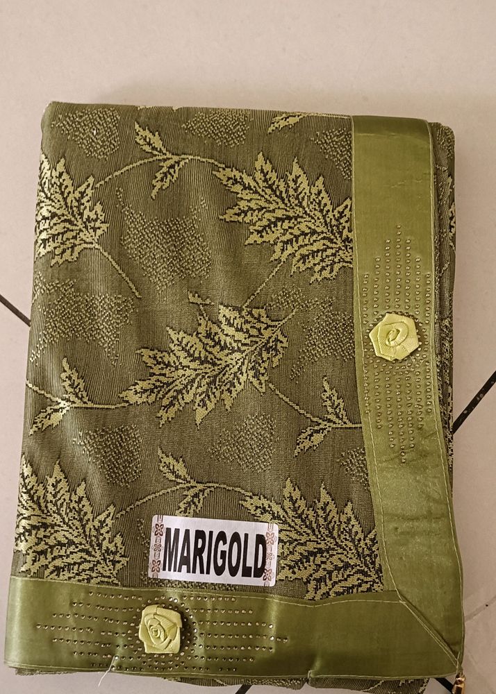 Olive 🫒 Colour Saree