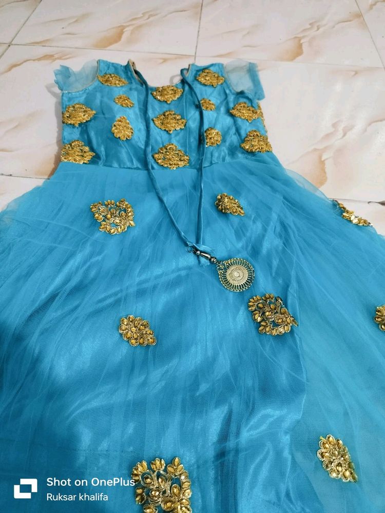 PARTY WEAR GOWN[WITH LEGIS & DUPATTA]