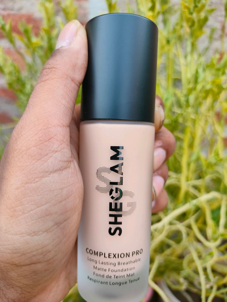 Sheglam's  Complexion Pro Matte Foundation