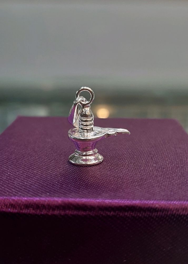 Shiva Linga Dollar Pendant Small Silver 925