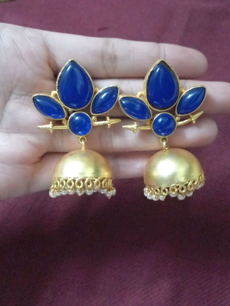 Antique Blue And Golden Earning💙