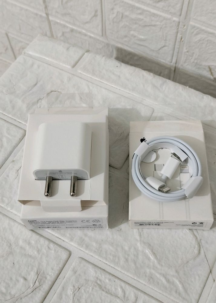 Apple Adaptor With Cable