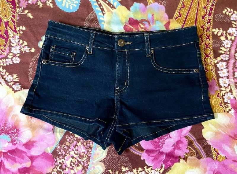 FOREVER 21 Denim Shorts (Micro Mini)