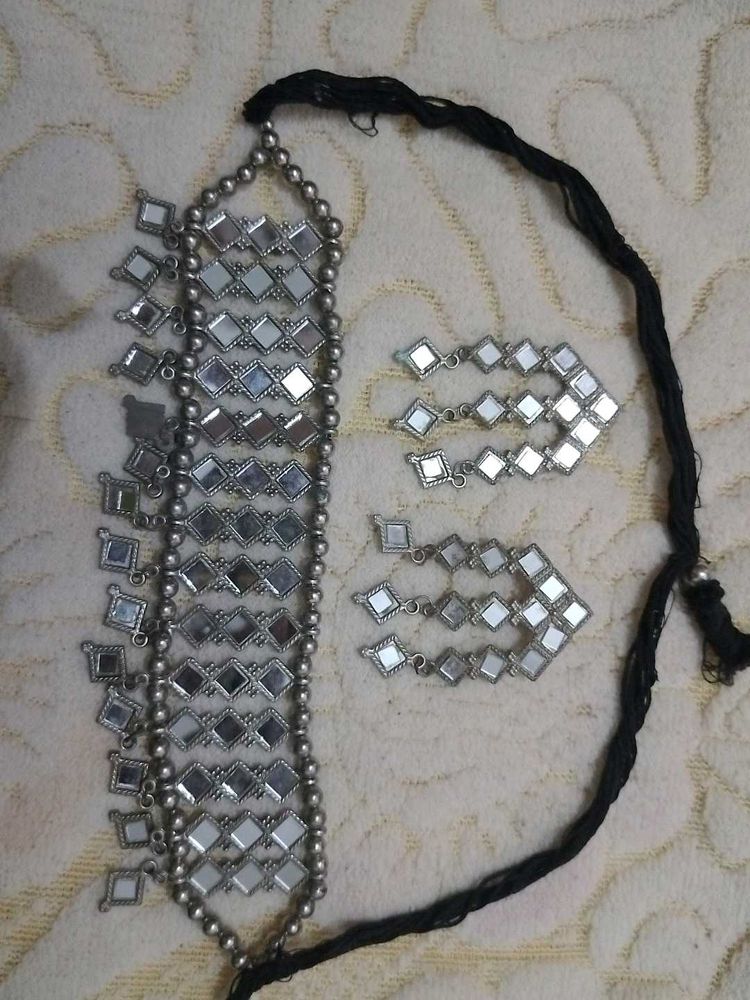 Mirror Choker