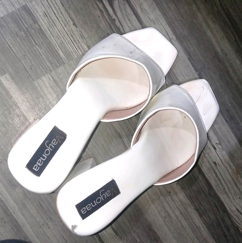 New Stylish White Heel Sandal For Girls And Women.