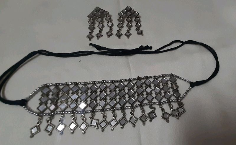 Mirror Necklace Set.