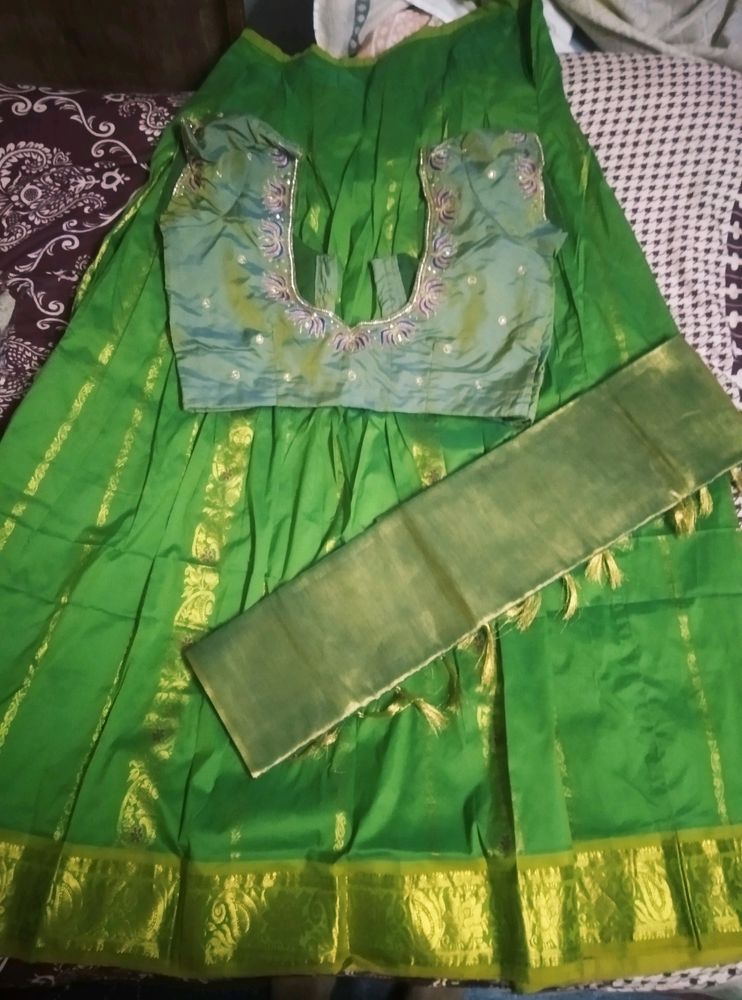 Green Colour Pure Kanchipattu Half saree