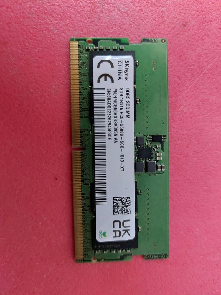 New Sk Hynix DDR5 8 GB Ram [4800mhz]