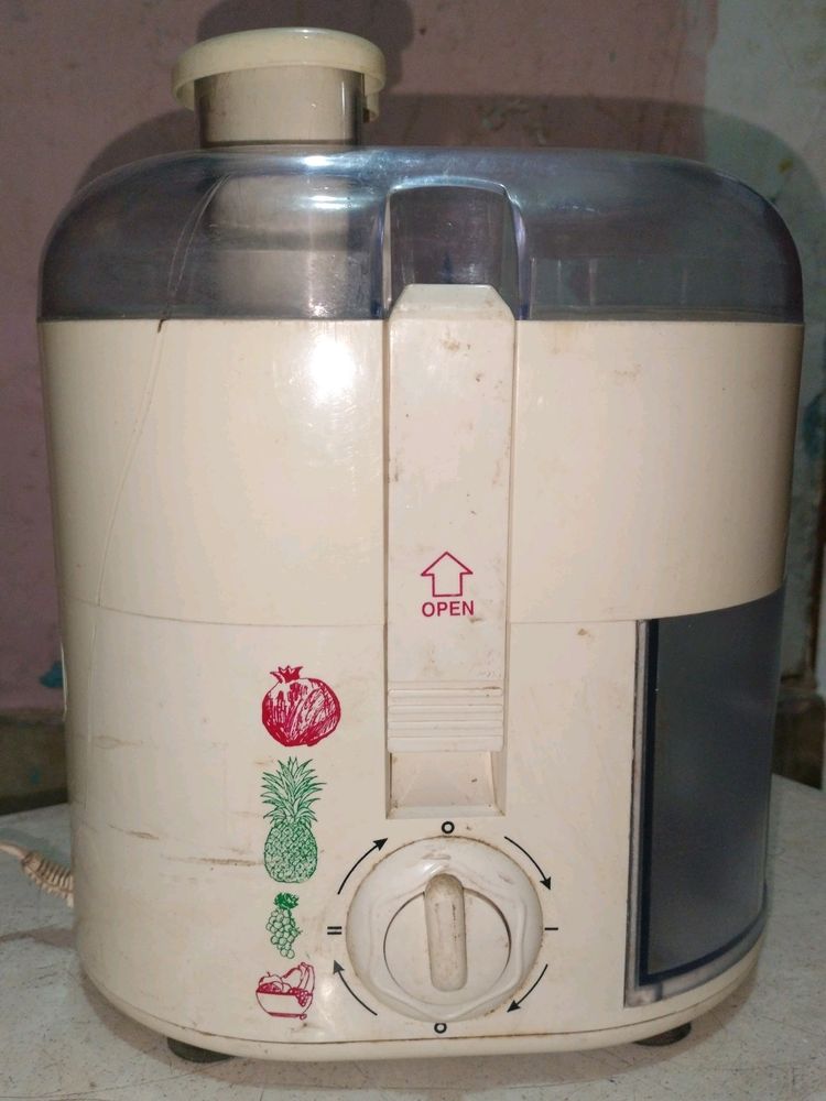 Juicer Machine