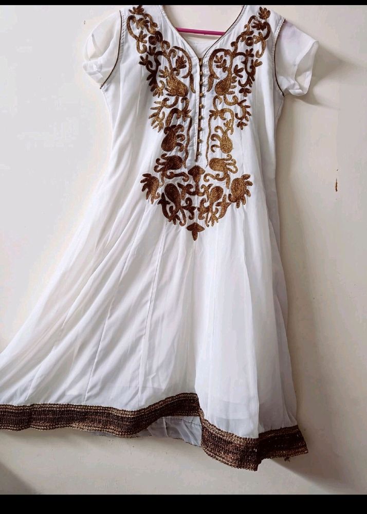 Beautiful Embroidery Work Kurta