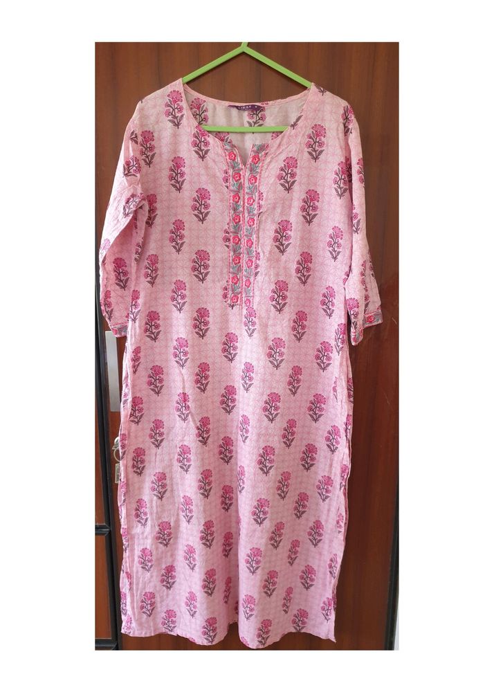 Pink Printed Kurta With Trousers