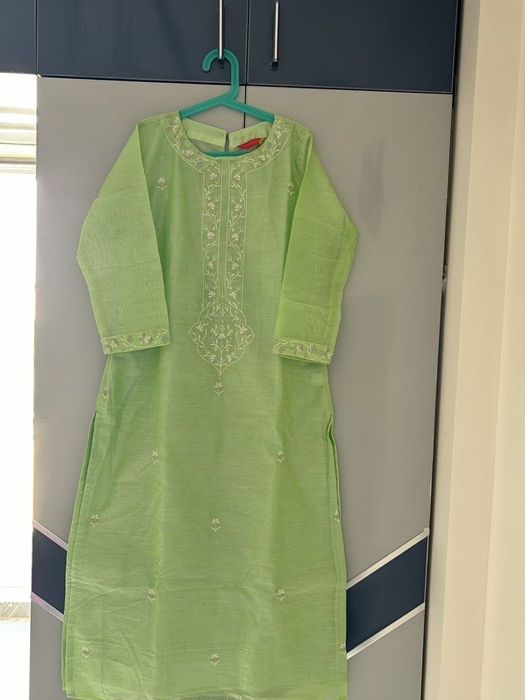 Vishudh Fluorescent Green Embroidered Kurta