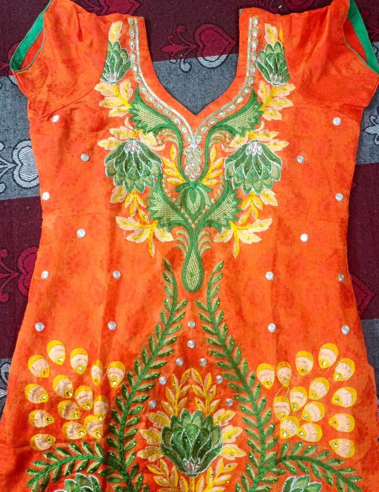 Salwar Kurti Dupatta Set With Astar Stichting