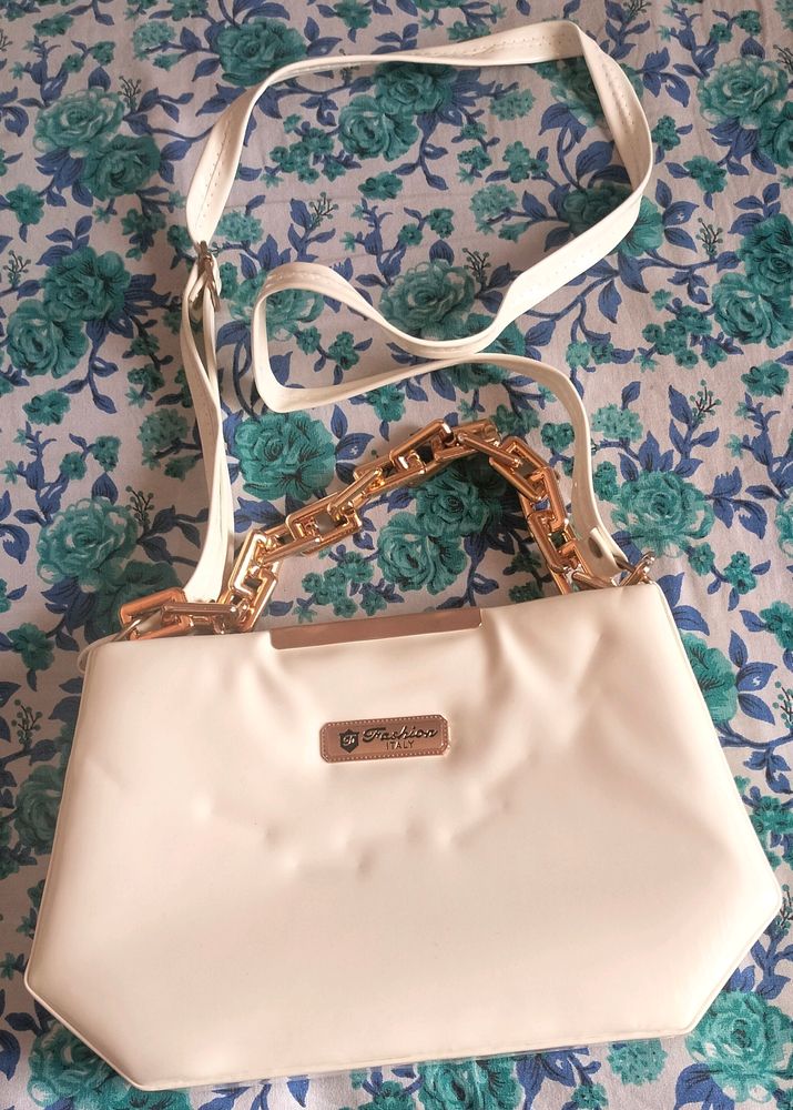 White Handbag 👜