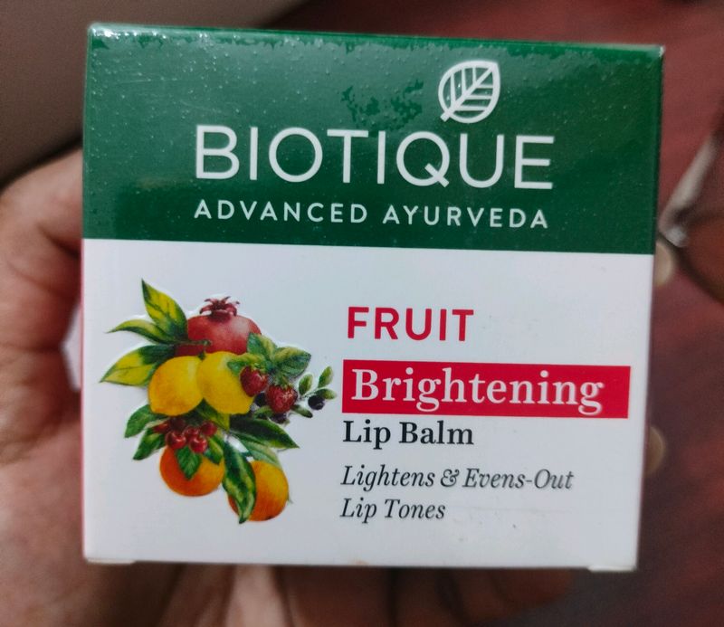 Biotique Fruit Brightening Lip Balm