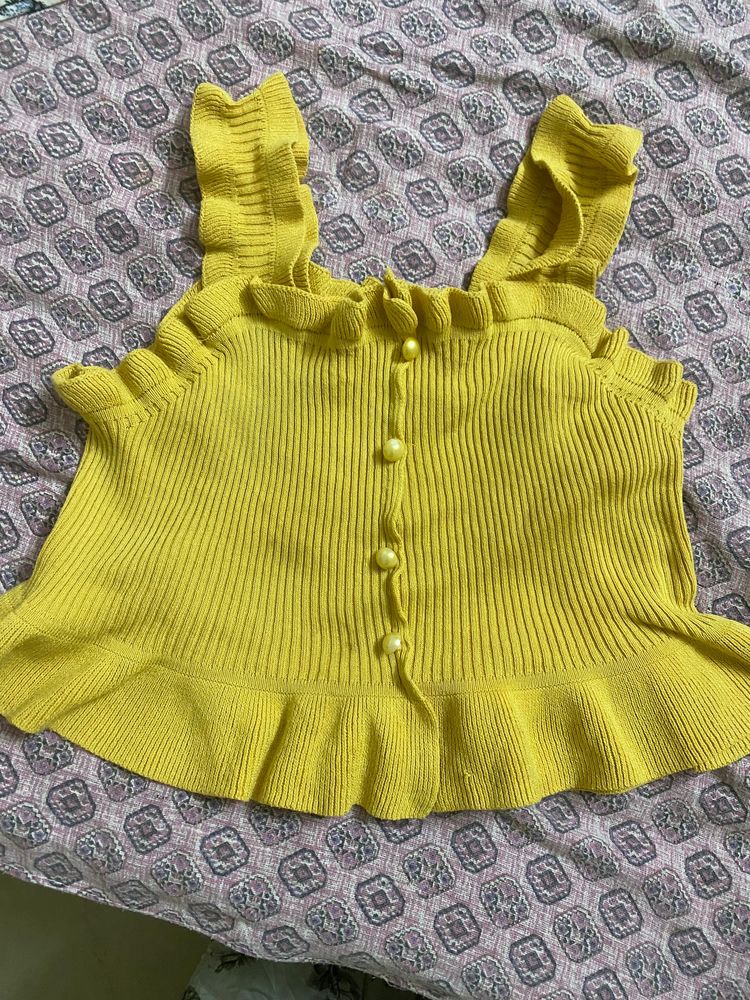 Top Yellow Crop