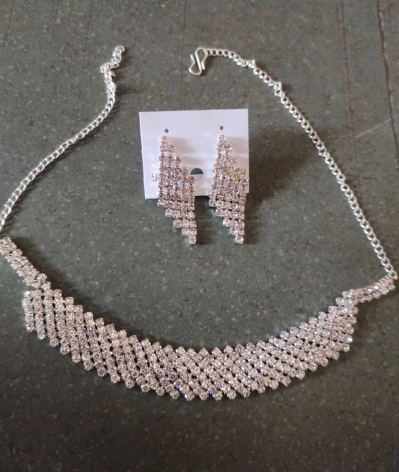 Rhinestone A.D Necklace with Earrings