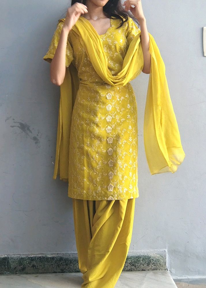 L Size Full Salwar Suit With Beutiful Work