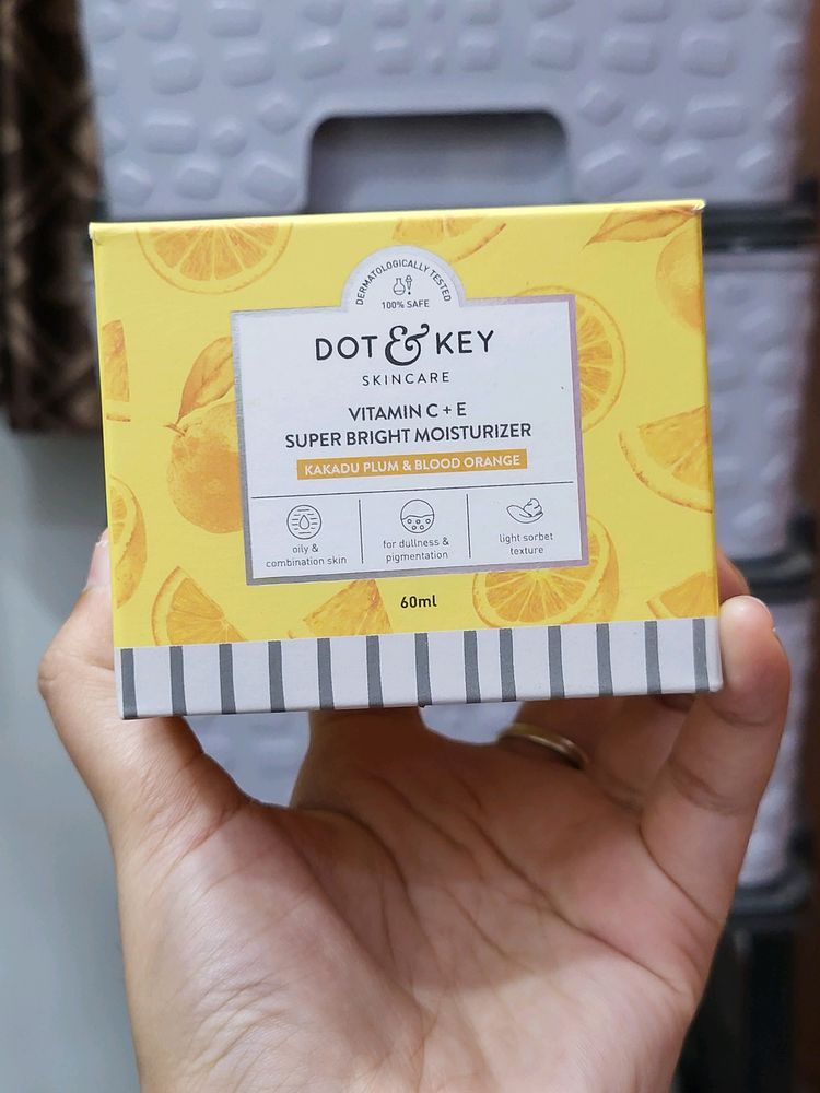 Dot & Key  Vitamin C Super Bright Moisturizer