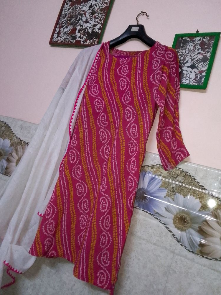 Bandheej Kurti Set With Tasle Duppta