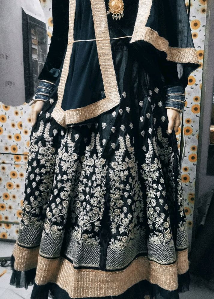 ✨Royal Embroided Lehenga 🥰