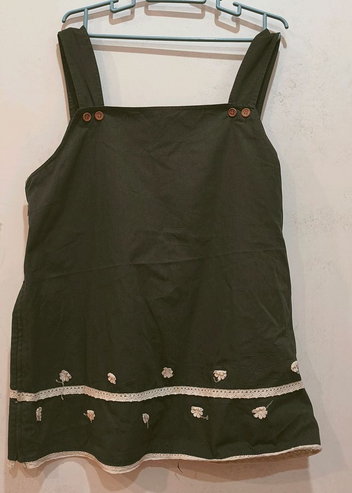 Pinafore