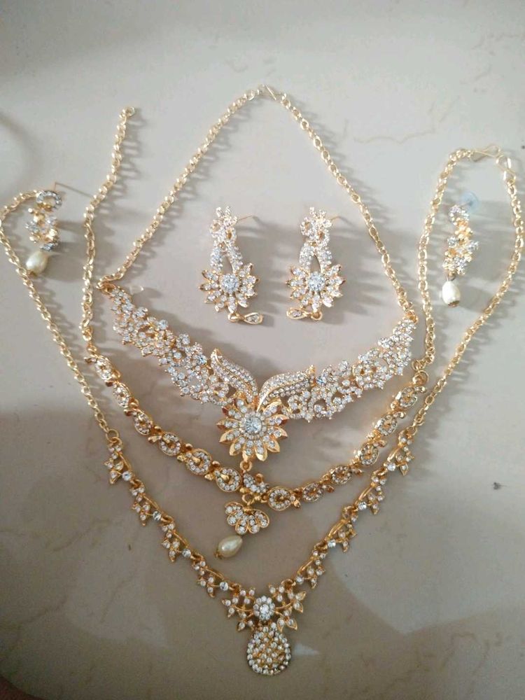 Jwellery Set With Ear Rings