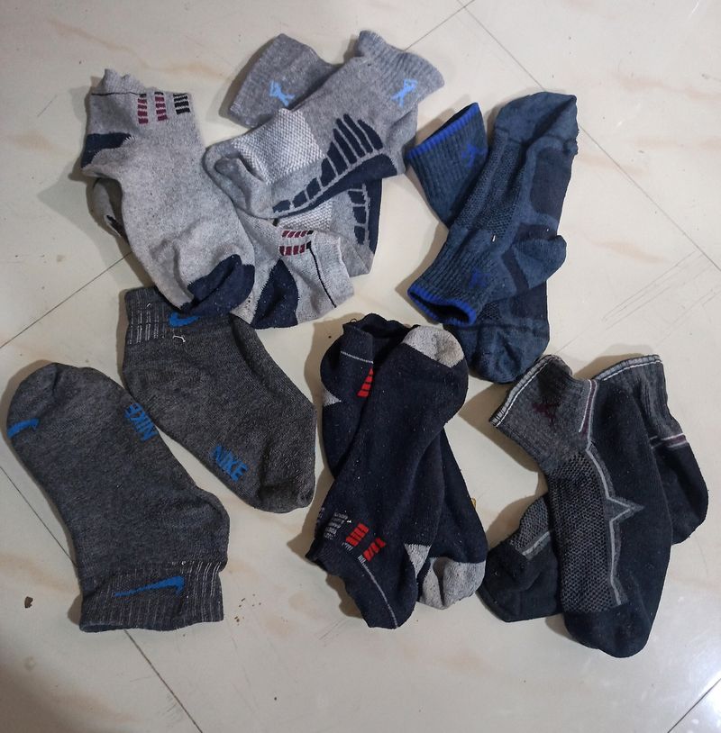 6 Pack Of Socks