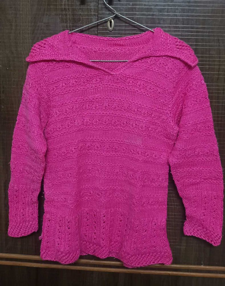 Hand-Knitted Pink Sweater – Cozy & Stylish