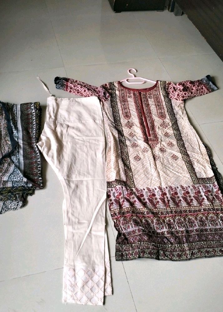 Pakistani Suit Set