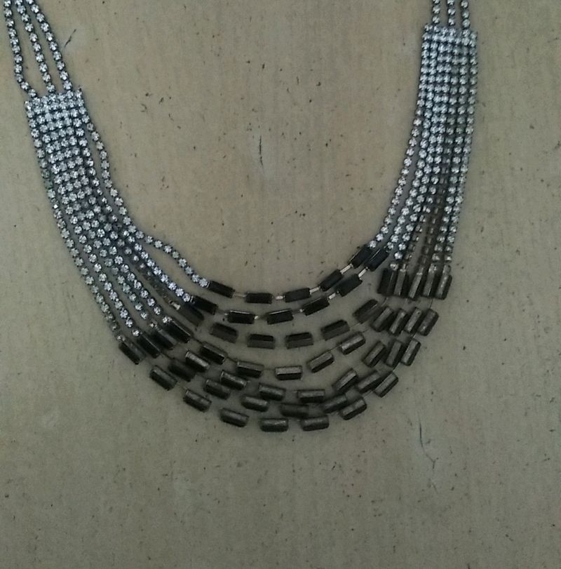 Necklace That Can Be Worn With Black Gown