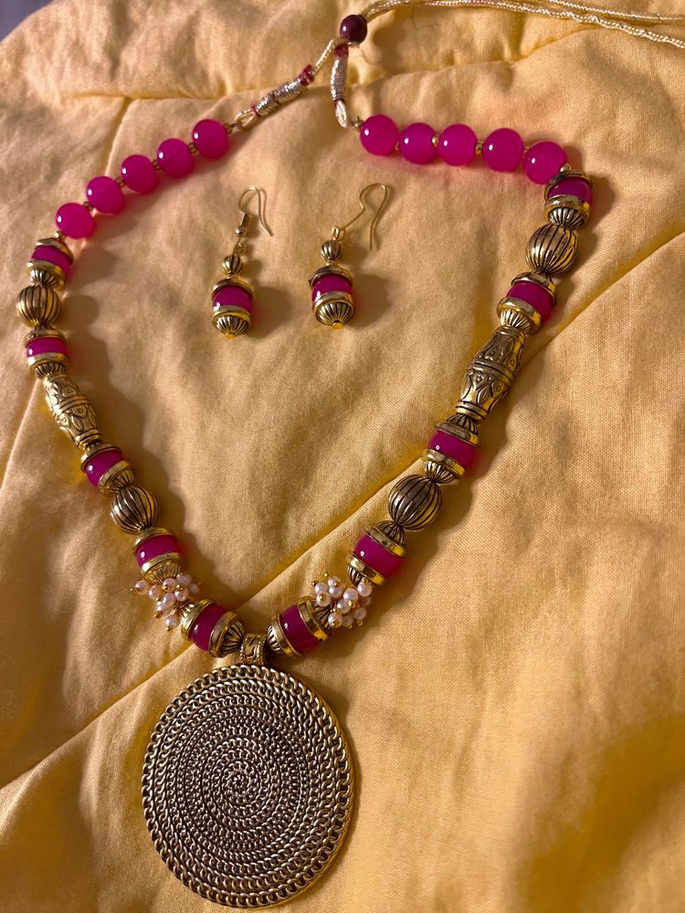 Pink Beats Jewellery Set