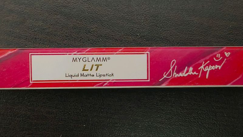 MyGlamm LIT liquid Matte lipstick