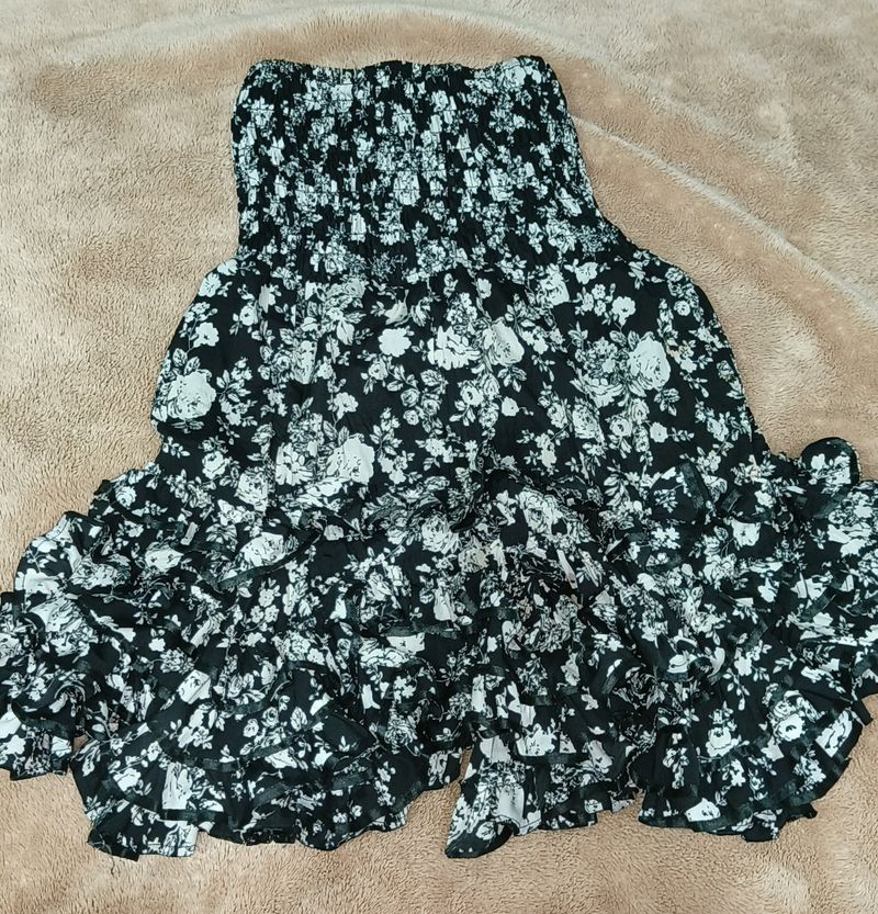 Black & White Floral Skirt