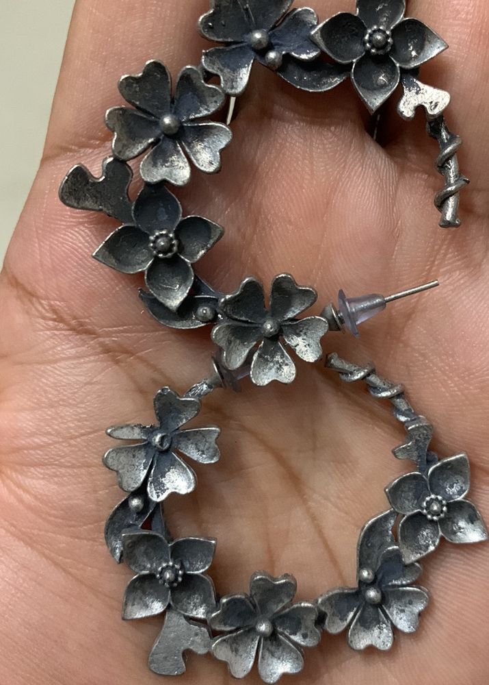 Flower Print Oxodised Earing