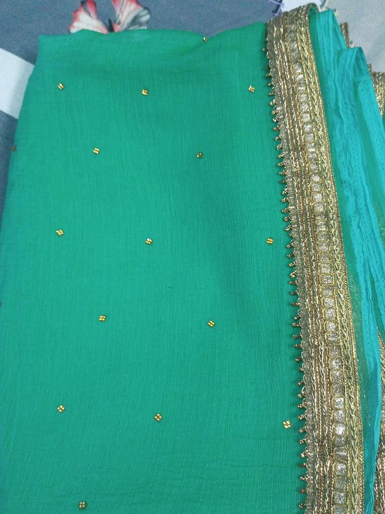 Women Embroidered Green Saree