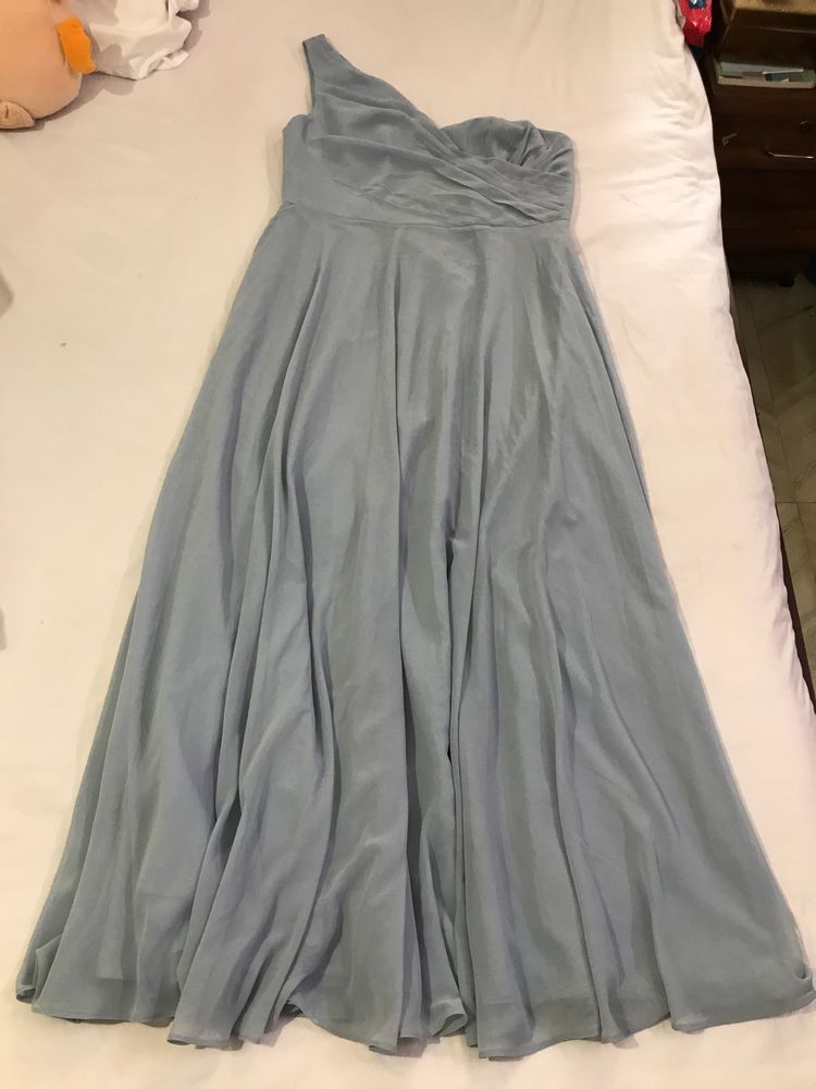 One Shoulder Simple Gown Size M-L